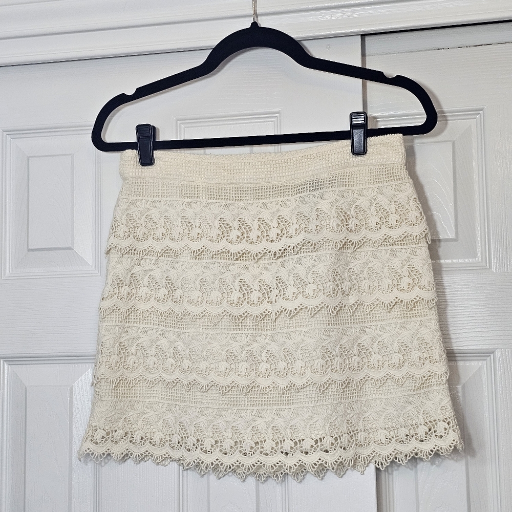 NWT American Eagle Cream Lace Crochet Overlay Mini Skirt Small